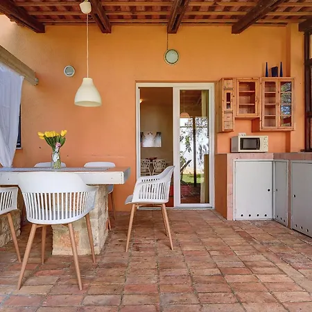 Comfortable With Private Terrace Apartment Fazana