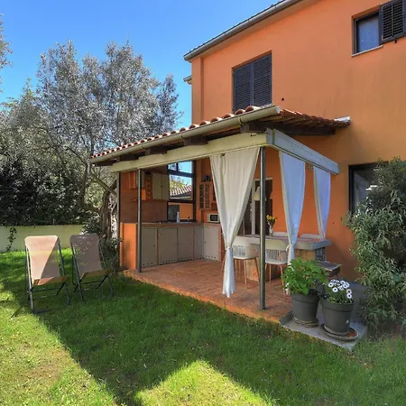 Comfortable With Private Terrace Fazana